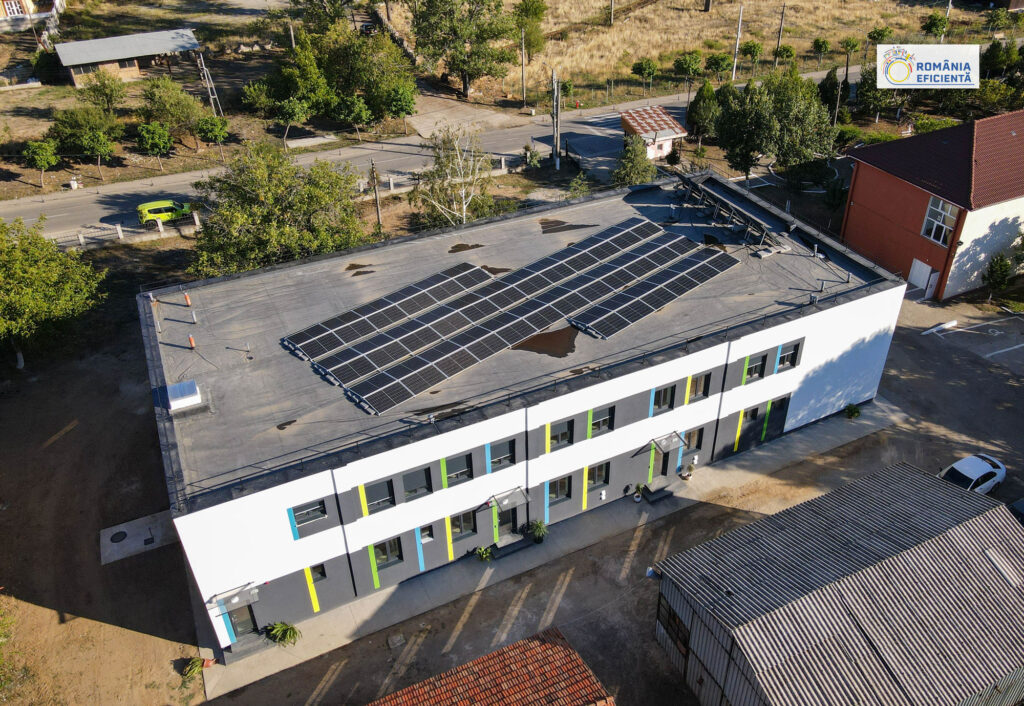 inaugurare after renovare scoala simian romania eficienta