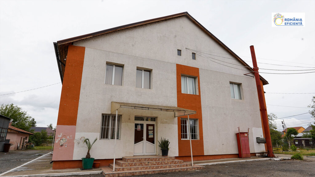 inaugurare before renovare scoala simian romania eficienta